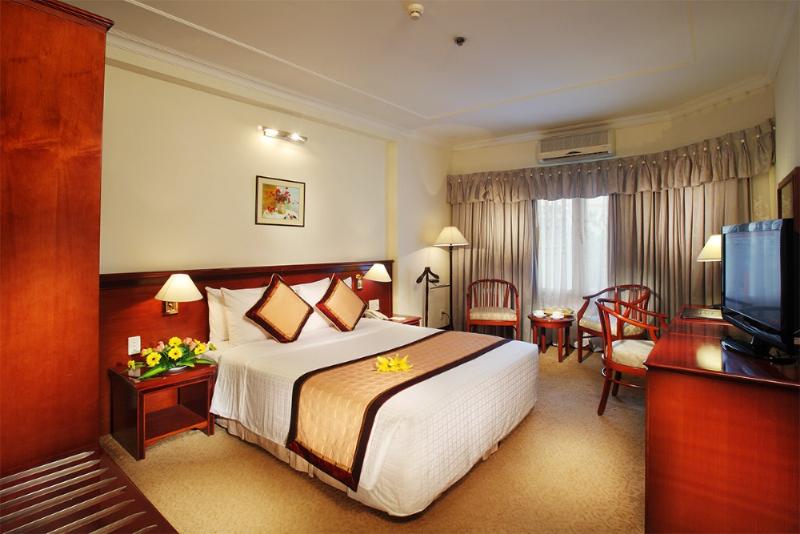 Fotos del hotel First Hotel:  5