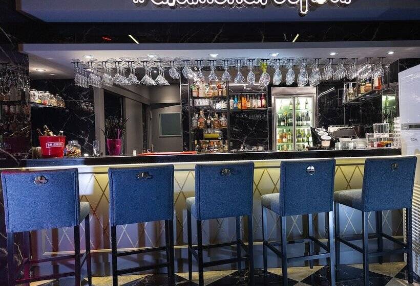 Fotos del hotel Grand Washington:  36