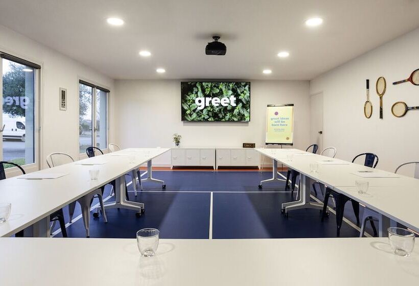 هتل Greet Hôtel Angoulême