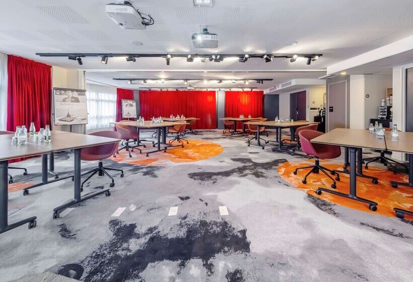 هتل Hôtel Mercure Paris Massy Gare Tgv