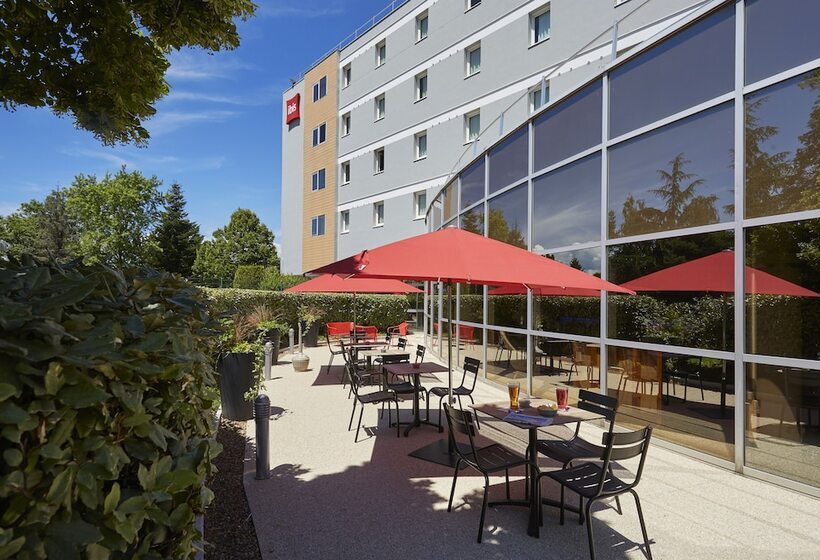 Отель Ibis Archamps Porte De Genève