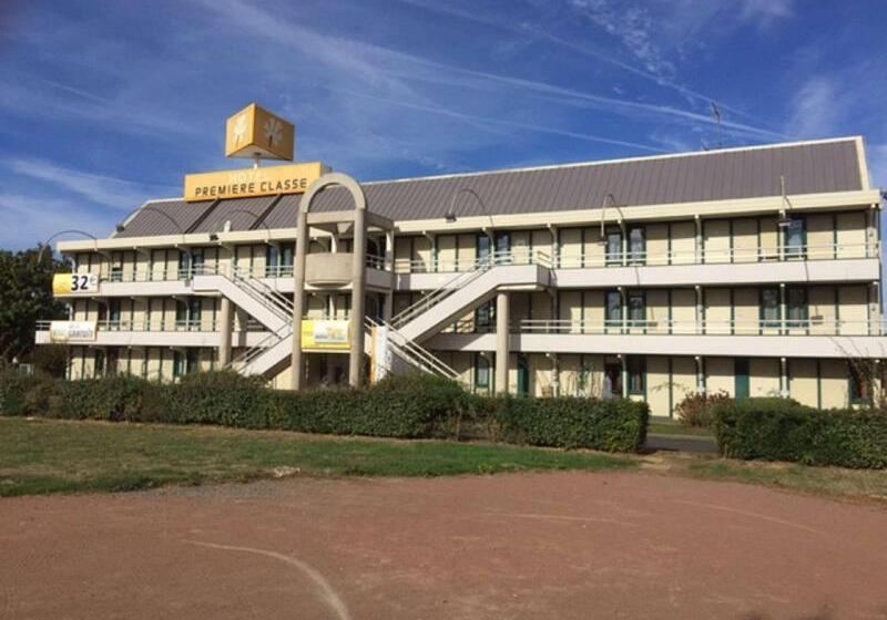 فندق Kyriad Niort   La Crèche