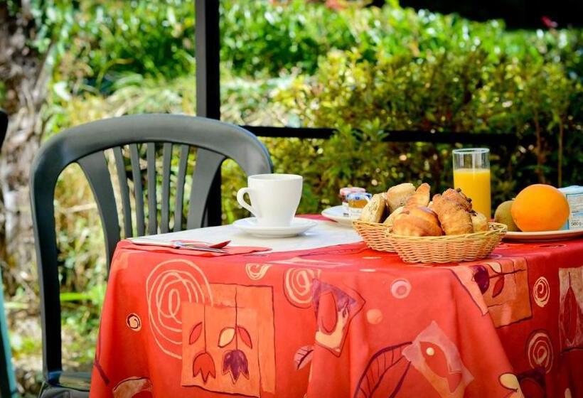 호텔 Logis Hostellerie Du Neez