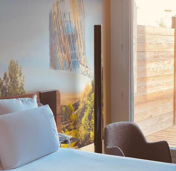 Fotos del hotel Novotel Bordeaux Centre Gare Saint Jean:  3