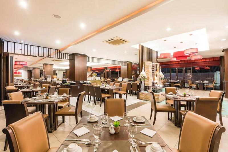 Hotelli Mountain Beach Resort