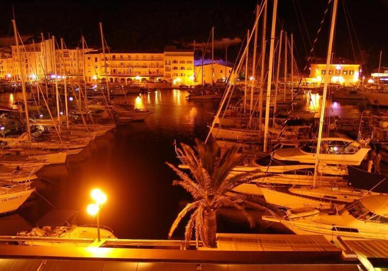 هتل Solemare