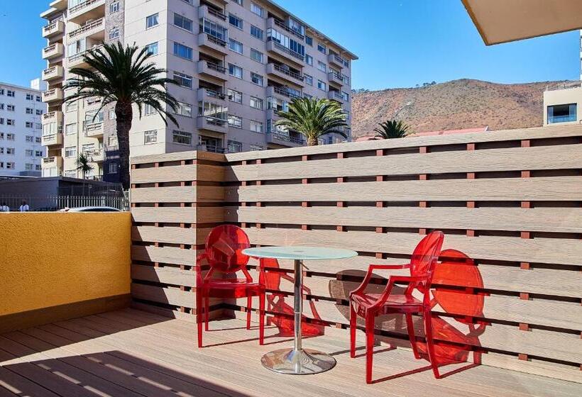 אתר נופש First Group Riviera Suites