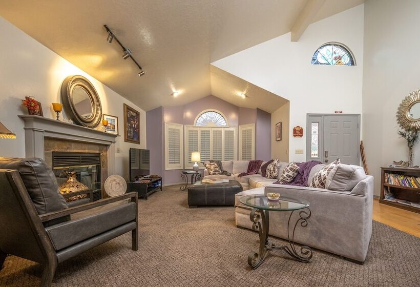 Harvest House Bed And Breakfast