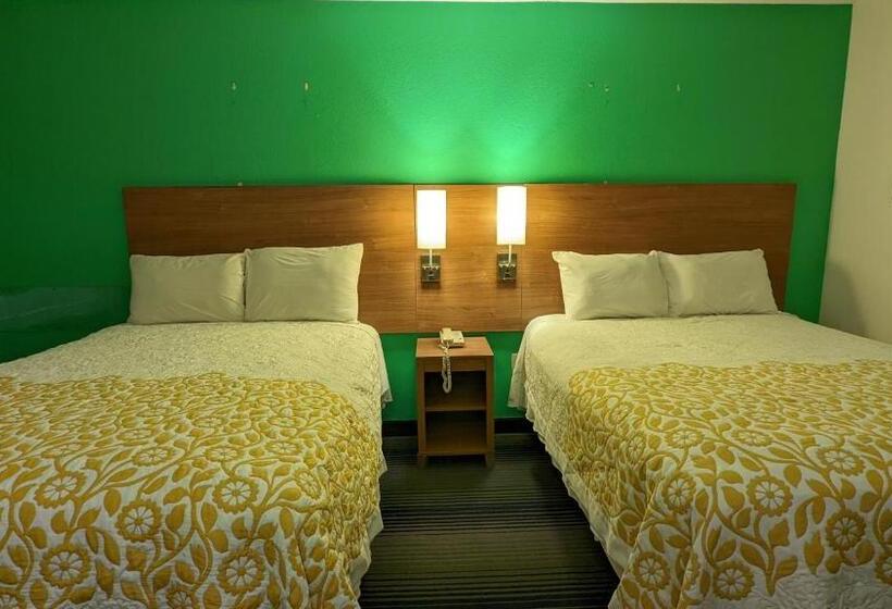בית מלון כפרי Budget Host Inn