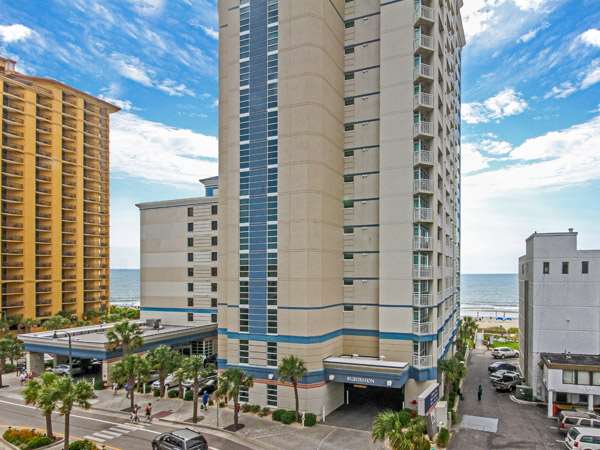 هتل Carolinian Beach Resort