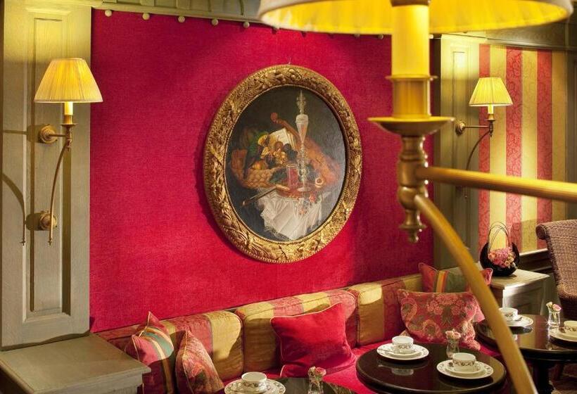 Fotos del hotel Chambiges Elysées:  35
