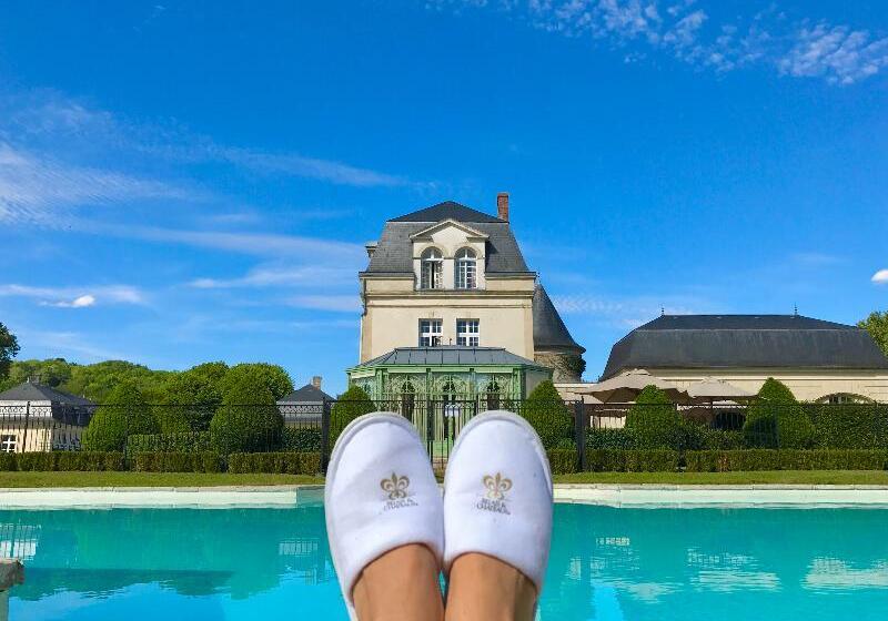 فندق Château De Courcelles   Relais & Châteaux