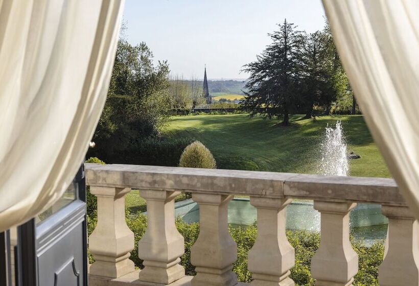 בית מלון כפרי Château De Mirambeau