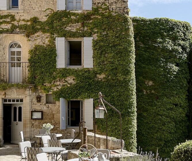 فندق Crillon Le Brave