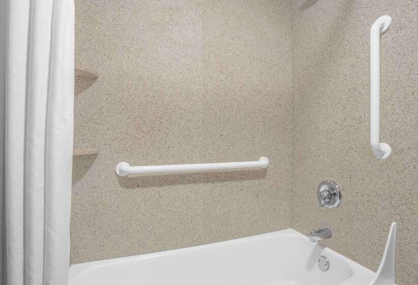هتل Days Inn By Wyndham Elko