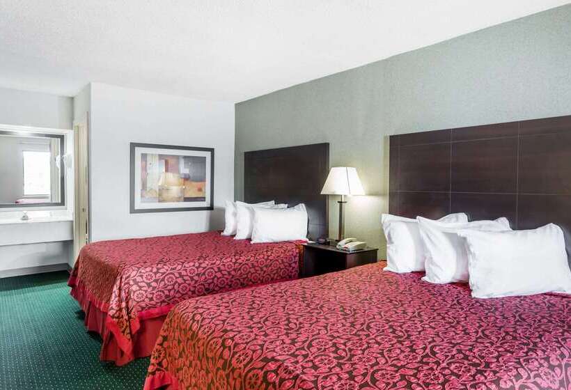 호텔 Days Inn By Wyndham Hendersonville