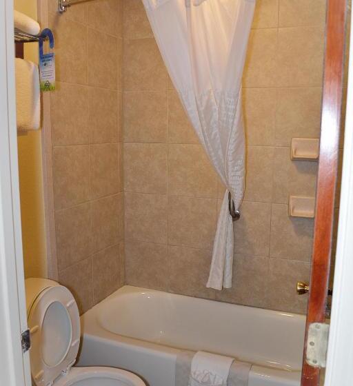 هتل Days Inn By Wyndham Jacksonville Nc