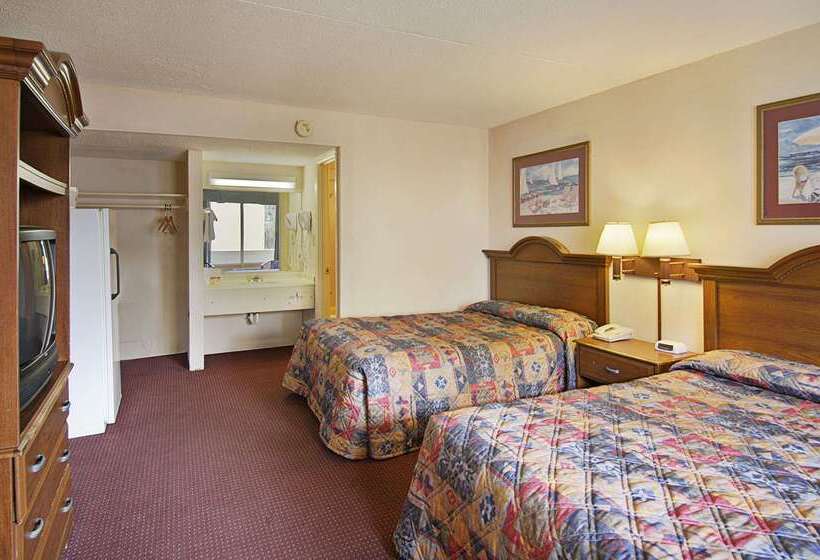 Hotel Days Inn By Wyndham Myrtle Beachbeach Front