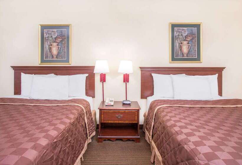 בית מלון כפרי Days Inn By Wyndham Spartanburg Waccamaw