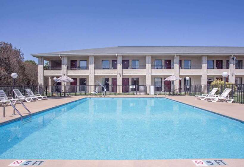 هتل Days Inn By Wyndham Spartanburg Waccamaw