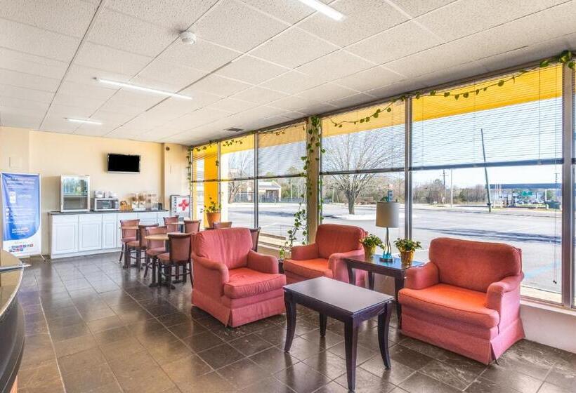 فندق Econo Lodge
