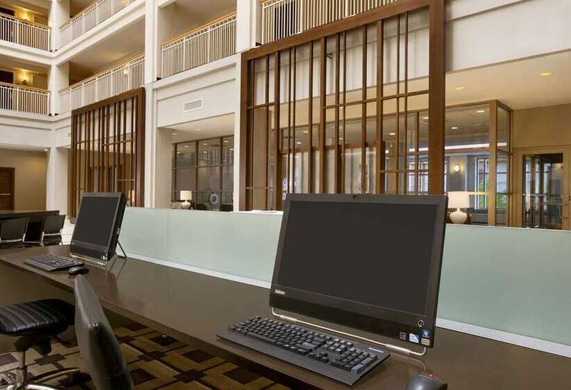 هتل Embassy Suites By Hilton Chicago Downtown River North