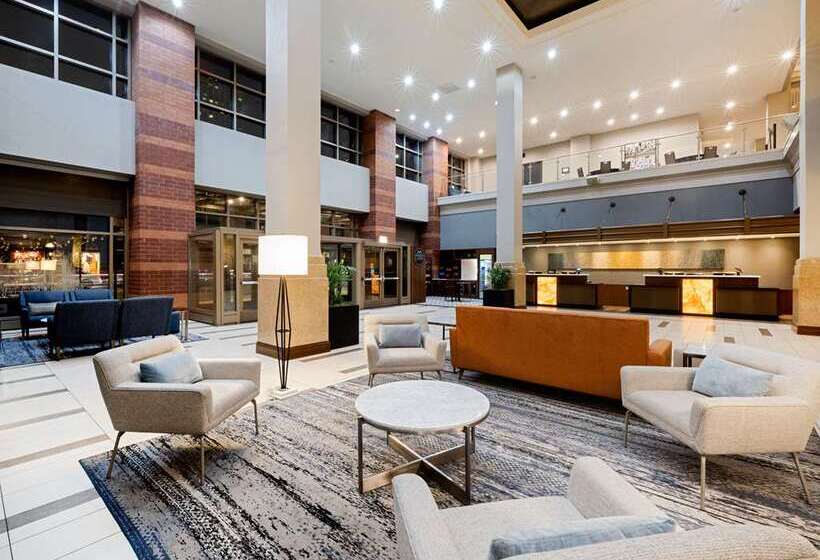 هتل Embassy Suites By Hilton Chicago Downtown River North