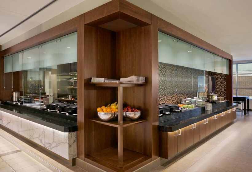 هتل Embassy Suites By Hilton Chicago Downtown River North