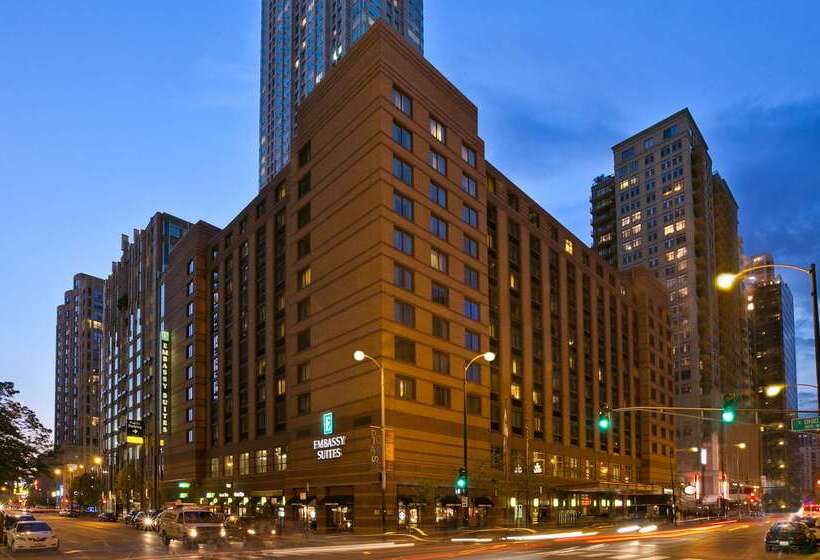 Hotel Embassy Suites  Chicago Downtown