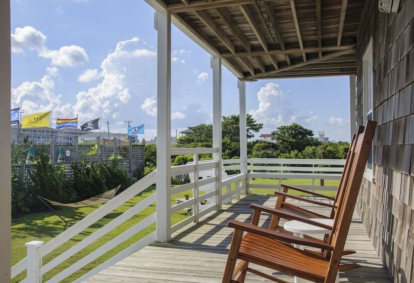 فندق The First Colony Inn