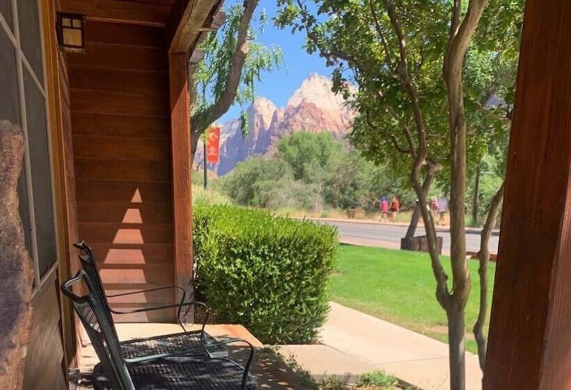 فندق Flanigan`s Resort And Spa