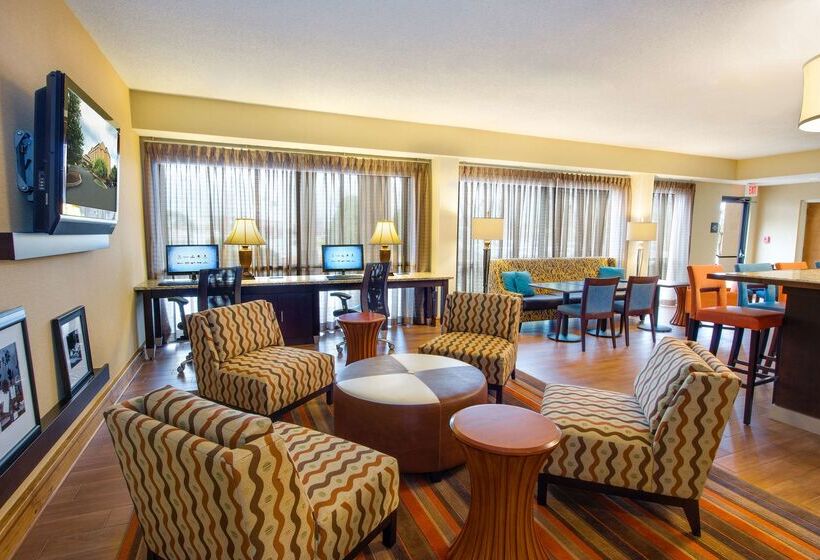 هتل Hampton Inn Southlake
