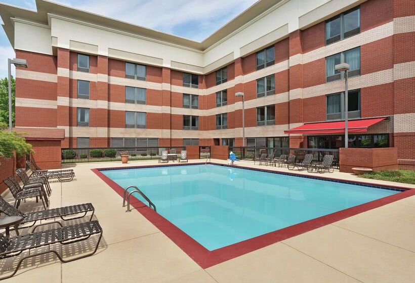 هتل Hampton Inn Atlanta/stone Mountain