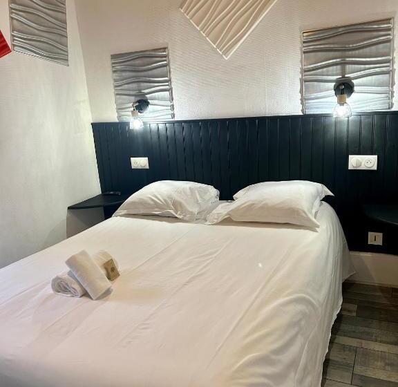 هتل Hôtel & Restaurant Le Patio Vichy