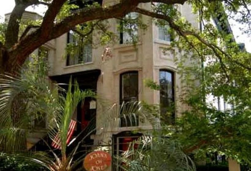هتل Joan's on Jones Bed & Breakfast