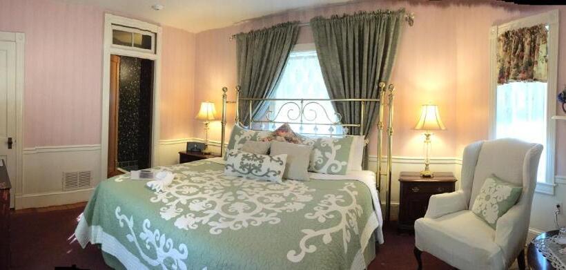 ホテル Parsonage Inn Bed And Breakfast
