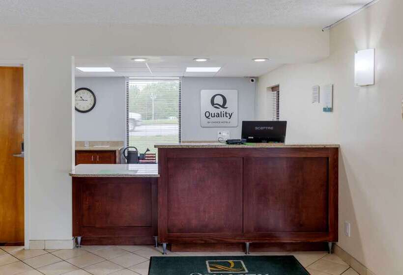 Hotel Quality Inn  Roxboro South