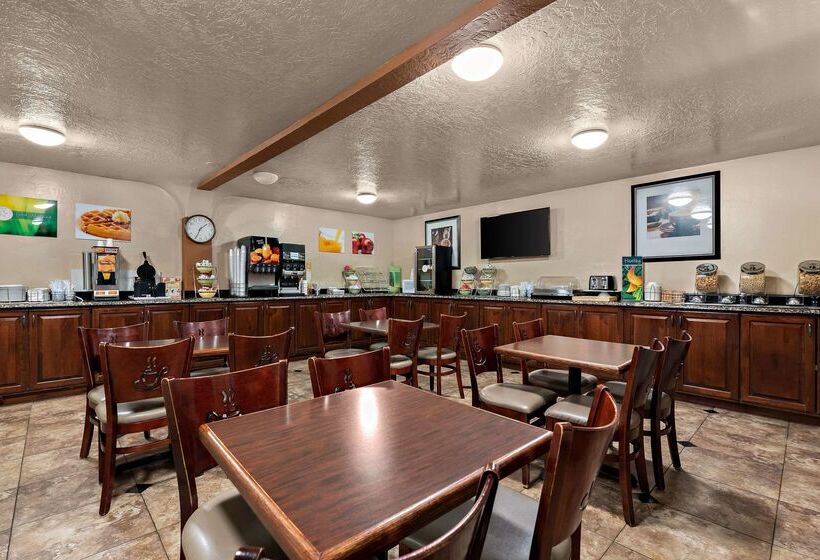 هتل Quality Inn Saint George South Bluff