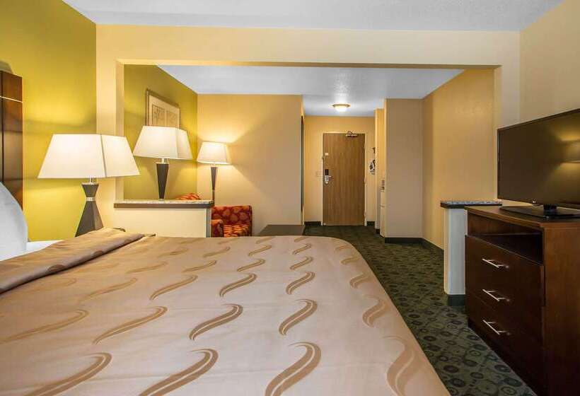 בית מלון כפרי Quality Inn & Suites Bloomington I 55 And I 74