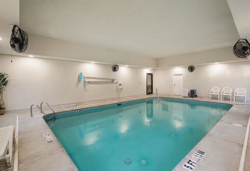 فندق Red Roof Inn & Suites Carrollton, Gawest Georgia