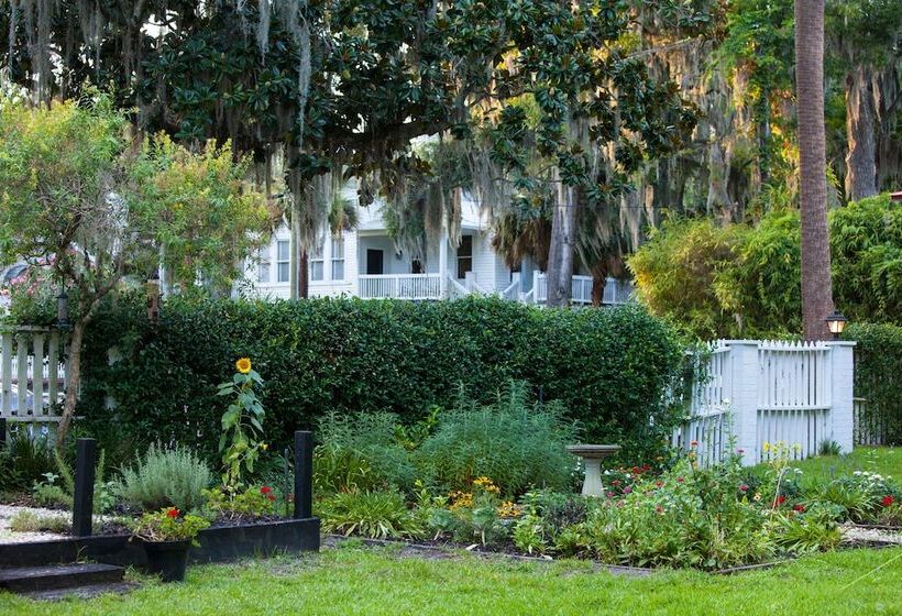 هتل Rhett House