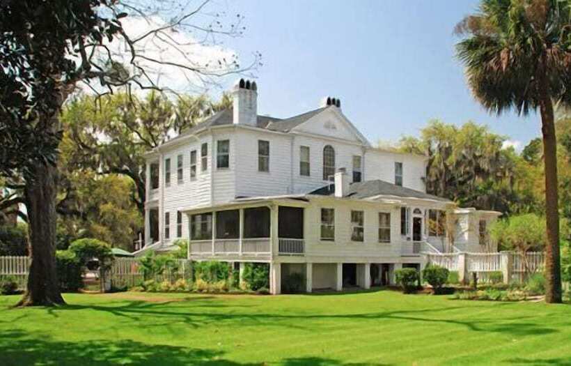 هتل Rhett House