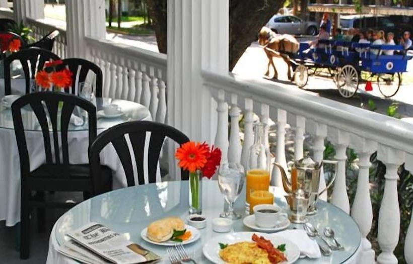 هتل Rhett House