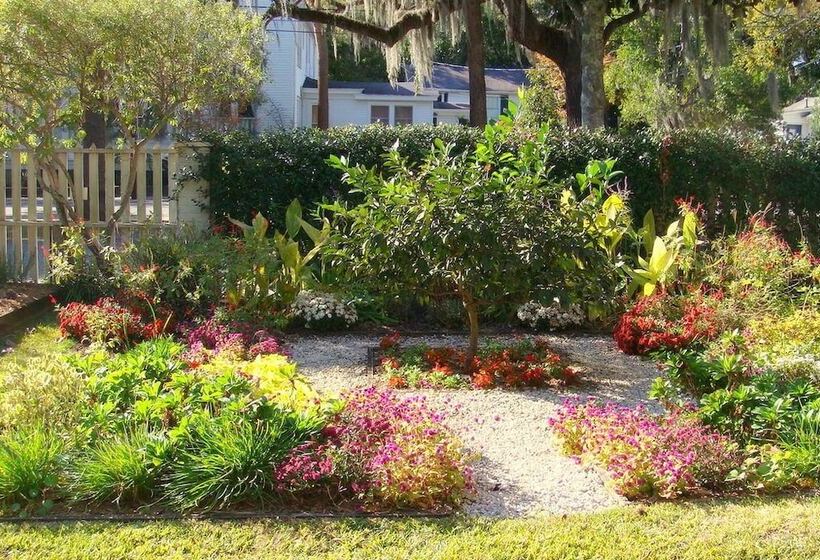 هتل Rhett House