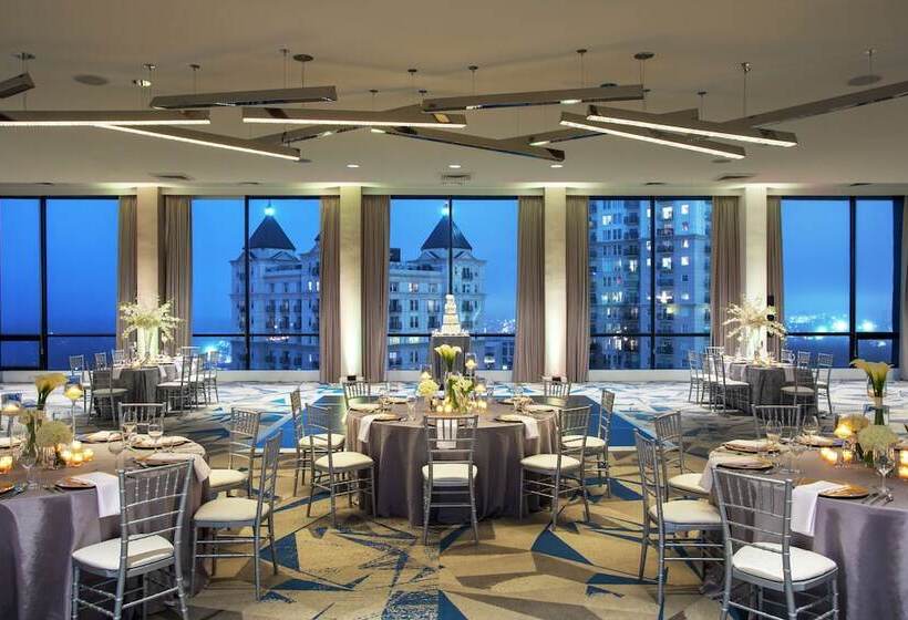 هتل The Starling Atlanta Midtown, Curio Collection By Hilton