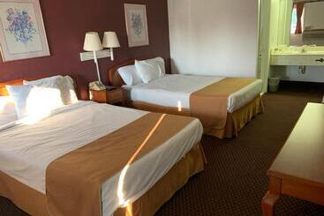 汽车旅馆  Americas Best Value Inn Roxboro