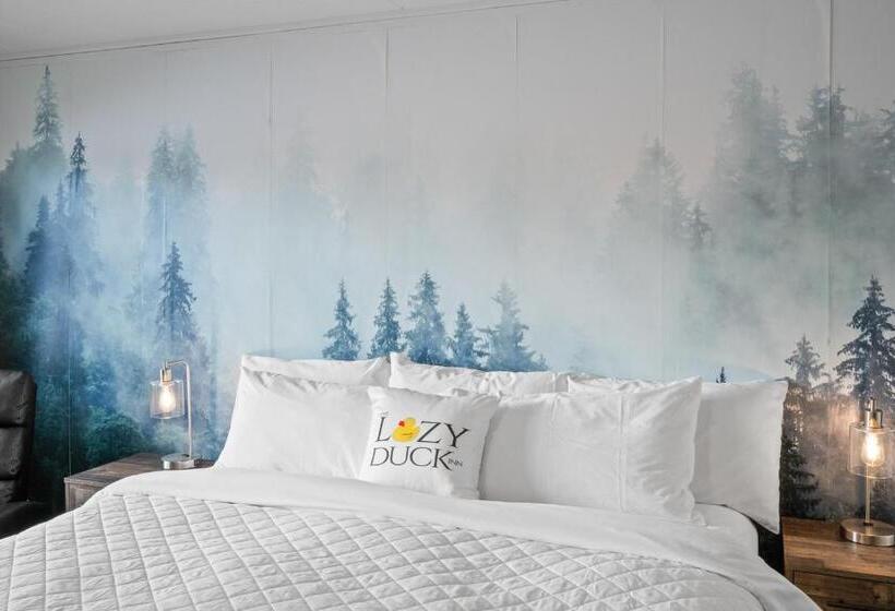 فندق على الطريق Lazy Duck Inn