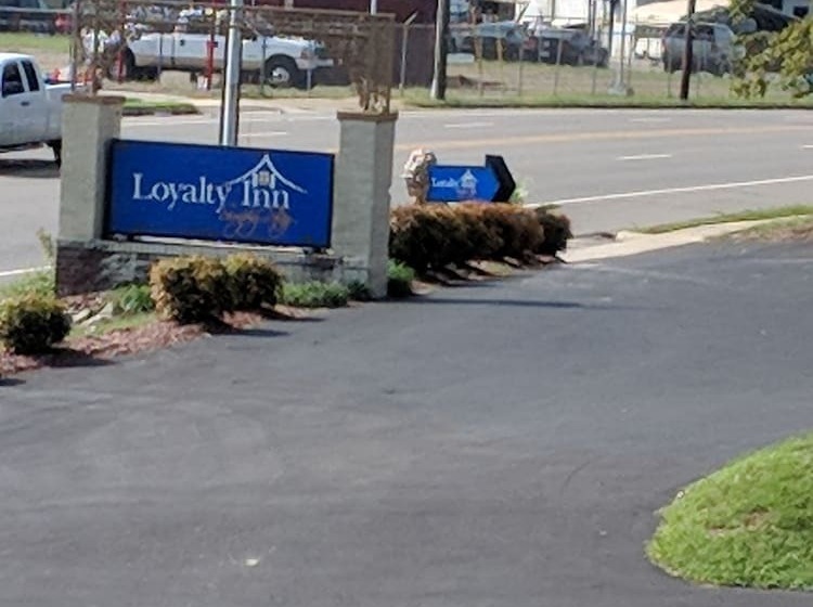 Motel Loyalty Inn Rockingham