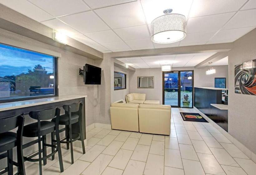 מוטל Super 8 By Wyndham Shelby