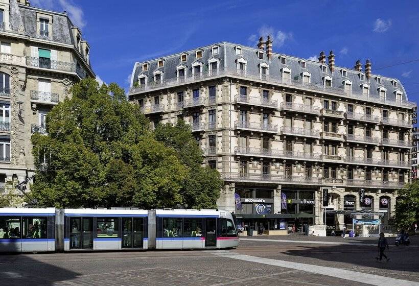 Fotos del hotel Novotel Grenoble Centre:  36